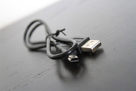 VIRB USB кабель