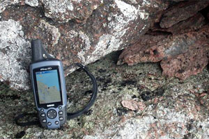 А за осколками гранита... (геокешинг – создание и поиск тайников с помощью GPS) А за осколками гранита... (геокешинг – создание и поиск тайников с помощью GPS)