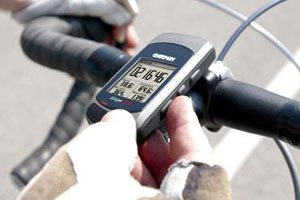 Garmin Edge 305 - велосипедный компьютер с поддержкой GPS Garmin Edge 305 - велосипедный компьютер с поддержкой GPS