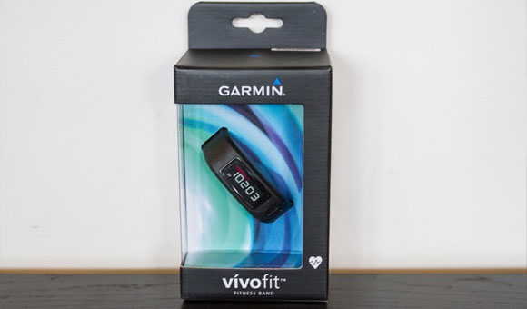 vivofit в коробке. В комплекте - датчик сердечного ритма vivofit в коробке. В комплекте - датчик сердечного ритма