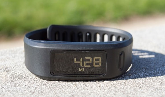 Экраны vivofit – пройденное расстояние Экраны vivofit – пройденное расстояние