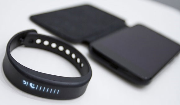 Фитнес-браслет Garmin vivosmart - поиск телефона Фитнес-браслет Garmin vivosmart - поиск телефона