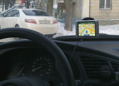 такси Экипаж Киев оснащены автонавигаторами Garmin с картой Украины НавЛюкс