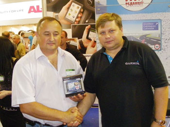 Главный приз - автонавигатор Garmin nuvi 1300 с картой НавЛюкс
