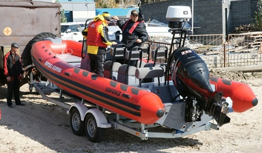 Современные надувные лодки BRIG с жестким днищем серии Navigator, оснащенные радарами Lowrance.