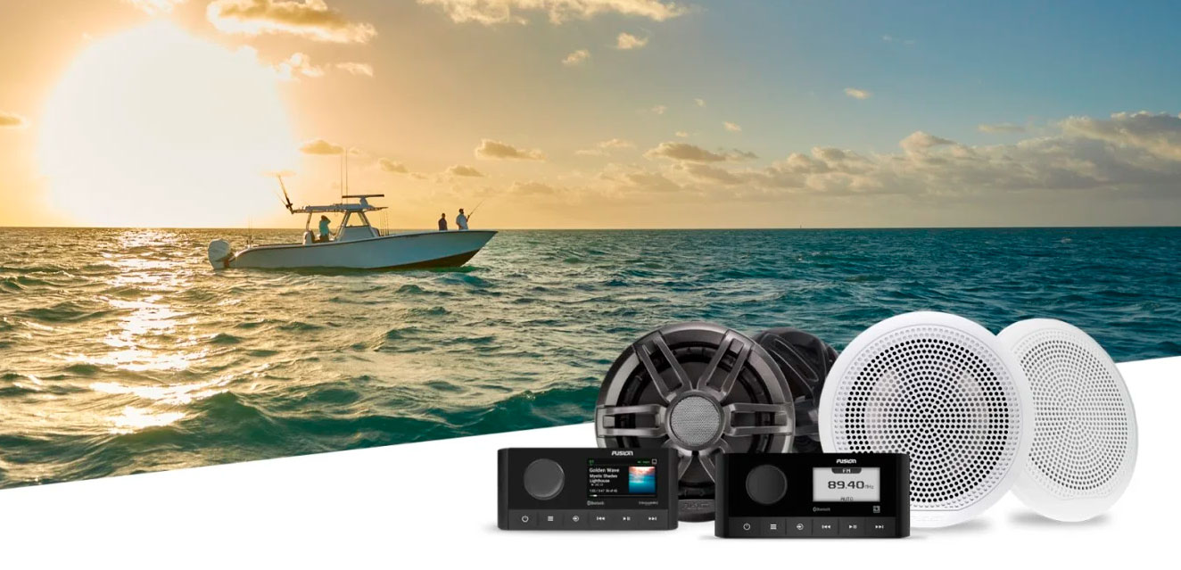 Garmin пропонує нові комплекти морських стереосистем та динаміків Fusion
