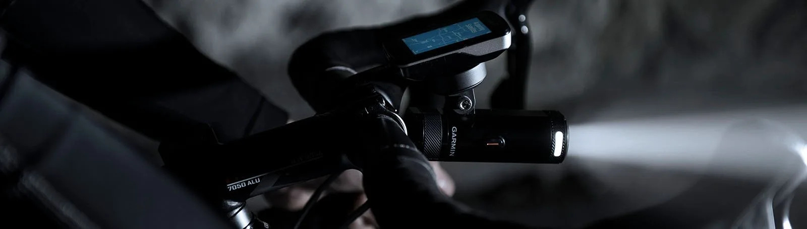 Фара велосипедна Garmin Varia UT800